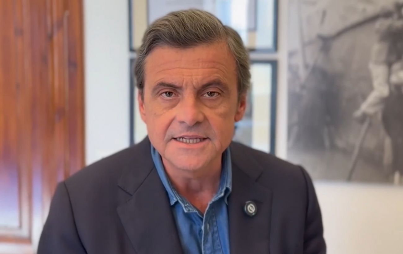 Герб України на зап’ясті: сенатор Італії ефектно показав солідарність із Києвом