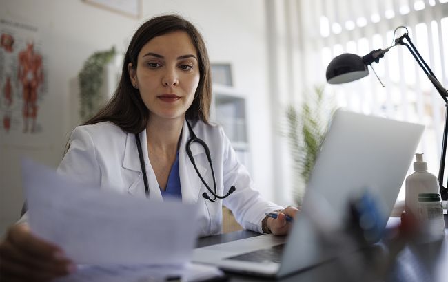 Медичні дані українців: хто може дивитися вашу історію хвороб і чи захищена вона від "зливу"