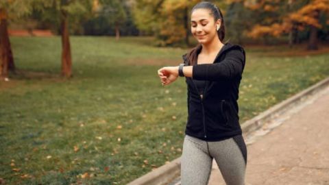 Этот темп ходьбы сделает вас стройнее, чем бег: простой секрет