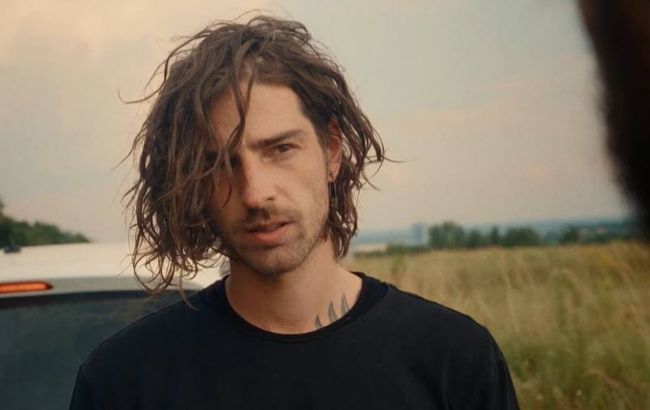 Дантес раптово заспівав пісню Дорофєєвої просто посеред Києва