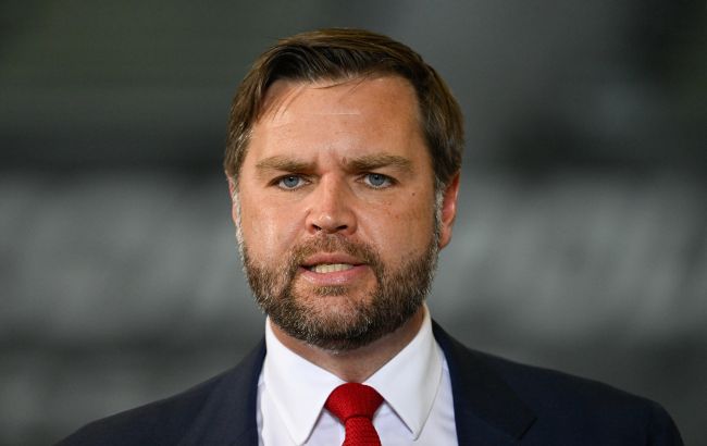 Венс спробував виправдати Трампа за критику в бік Папи Римського