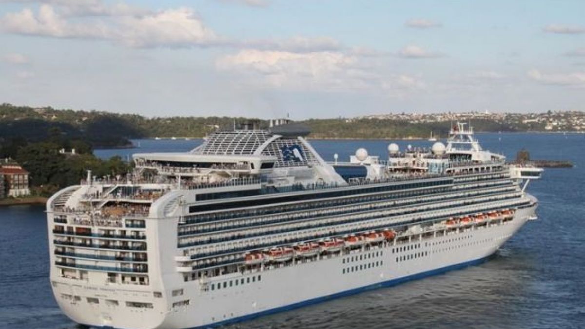 Число заражених коронавірусом українців на Diamond Princess зросла
