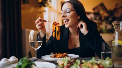 Чому після свят не можна сідати на дієту: це дуже небезпечно