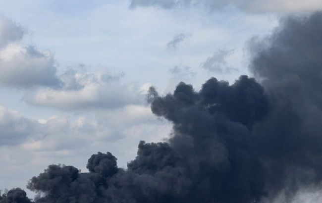 Возле Харькова прогремели три взрыва после воздушной тревоги