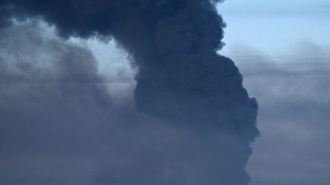 Російські окупанти вночі обстріляли Нікополь