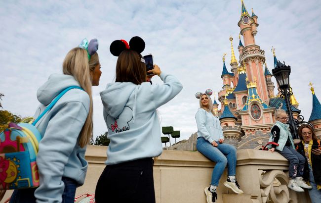 Ці помилки видають туриста одразу: негласні правила поведінки в Європі, про які ви не знали