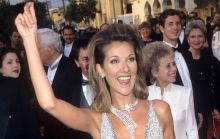 Селин Дион воспроизвела свой культовый образ от Chanel 1997 года: как выглядит новое платье