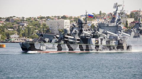 Россия захватила еще два украинских судна в Черном море