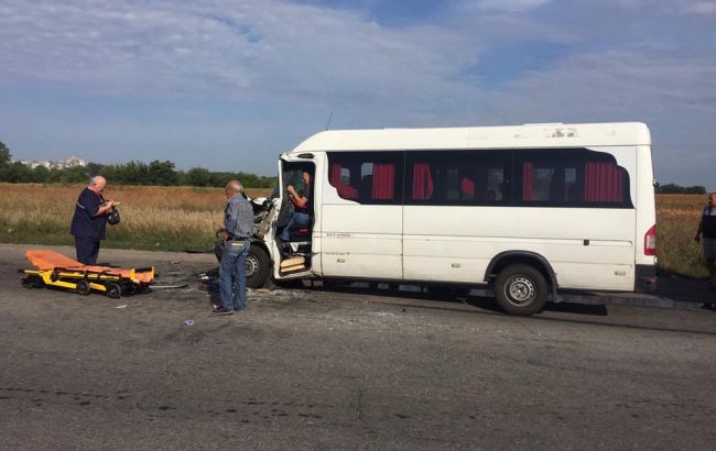 В Днепропетровской области в ДТП с маршруткой пострадали более 10 человек