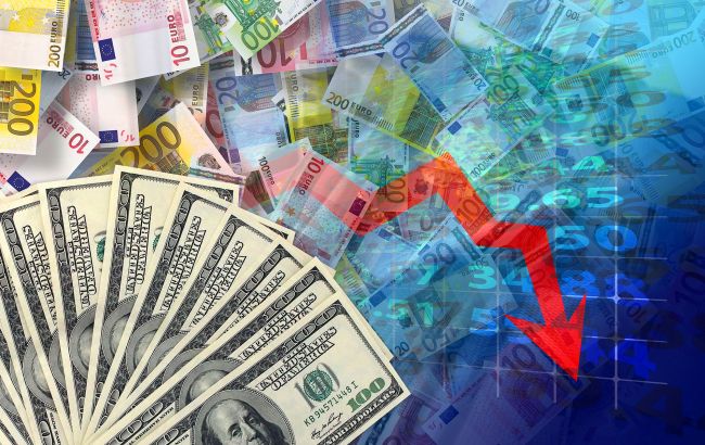 Долар і євро значно подешевшали: курс НБУ на 1 жовтня і що посилює тиск на валютний ринок