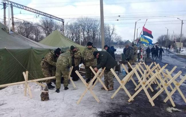 В Виннице под стенами СБУ требуют отпустить участников блокады Донбасса