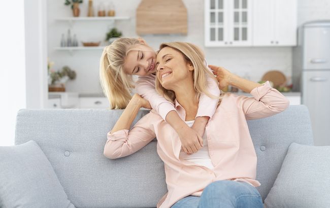 6 навыков, которым родители забывают научить дочь: они важнее всех оценок