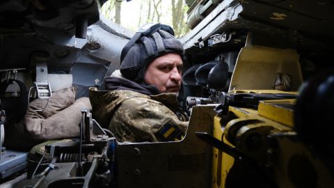 Защитникам Украины урегулировали доплаты во время войны. Кто и сколько денег может получить