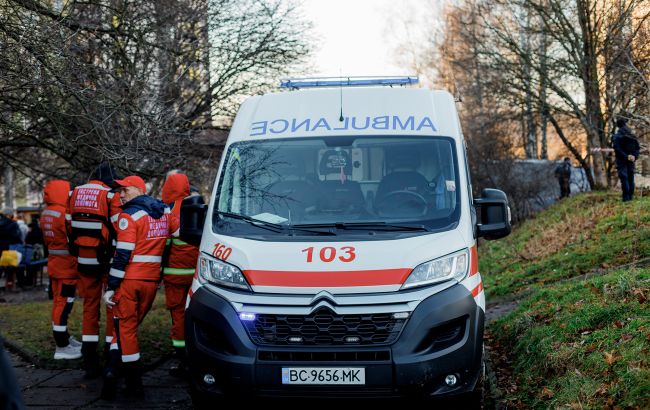 Кількість постраждалих через удар баллістикою по Миколаєву зросла до 12 людей