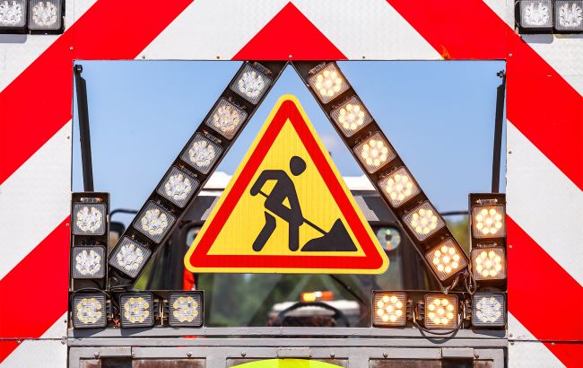 В Киеве завтра перекроют движение по одному из проспектов: что изменится для водителей (карта)