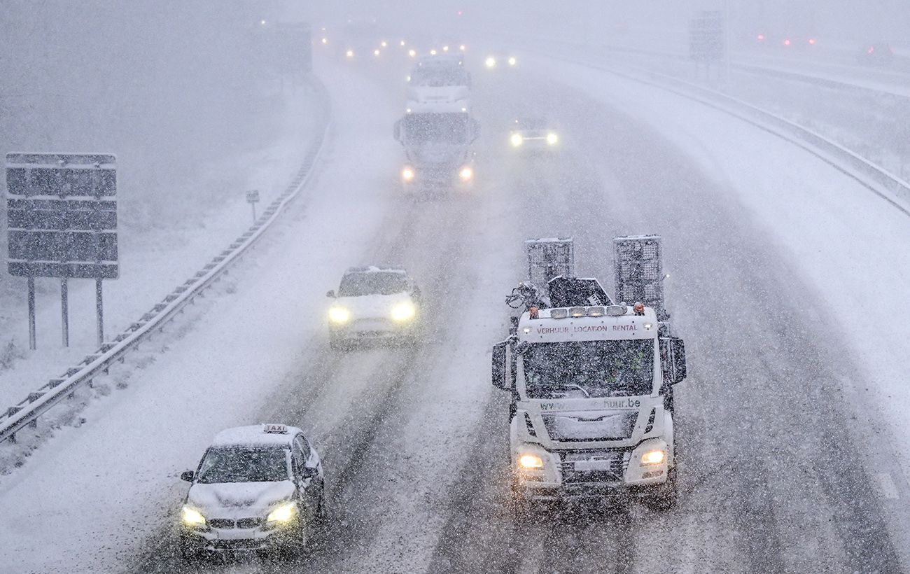 Кордон з Молдовою закривають для автобусів і фур: коли почне діяти обмеження
