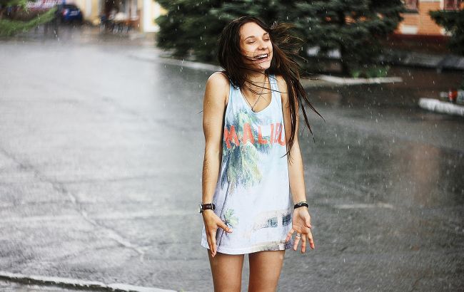 Жара, но дожди. Какой будет погода в Украине в выходные