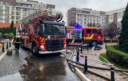 В многоэтажке на Оболони произошел пожар на фоне дроновой атаки