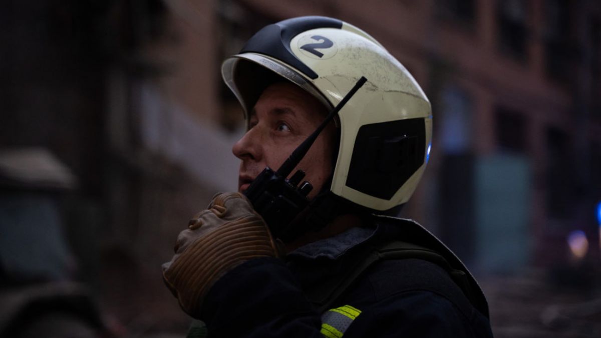 Росія вдарила балістикою по підприємству в Сумах: є поранені