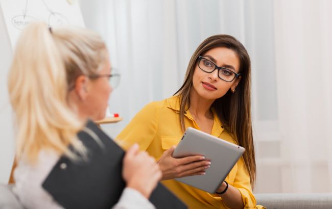 Вакансія для нафарбованих. Жінку не взяли на роботу, бо вона прийшла на співбесіду без макіяжу