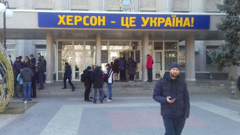 Оккупанты разогнали очередной украинский митинг в Херсоне