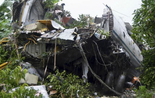 В Еквадорі розбився військовий літак: загинуло 22 людини