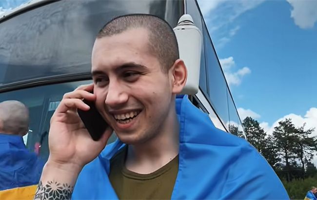 "Мама, я дома": омбудсмен показал трогательный звонок освобожденного из плена украинца
