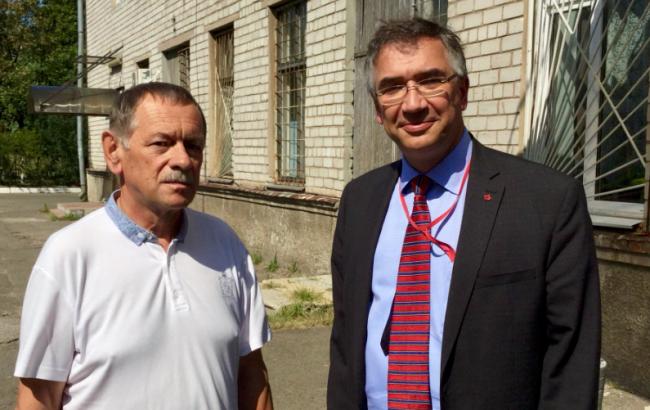 Посол Канади відвідав в лікарні Катерину Гандзюк