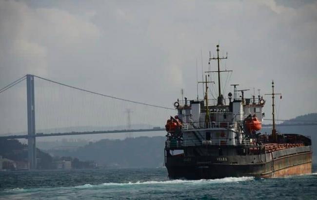 У Чорному морі сіло на мілину судно, яке заходило в порт анексованого Криму