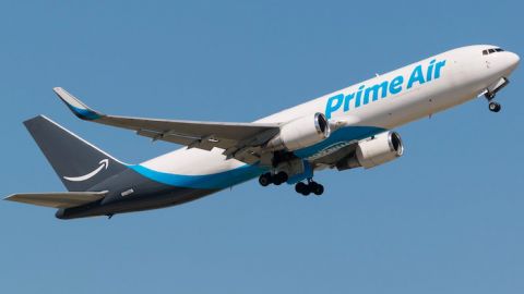 В США разбился грузовой самолет, есть погибшие