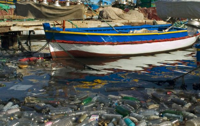 Названі 8 країн, відповідальних за більшість океанічного сміття