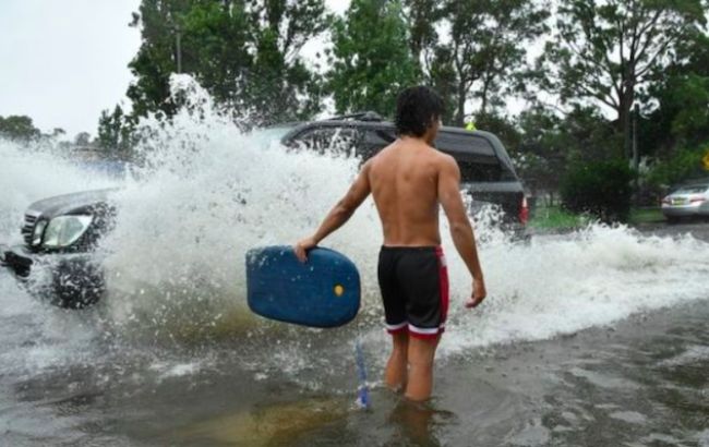 В Австралії евакуйовують людей через повені