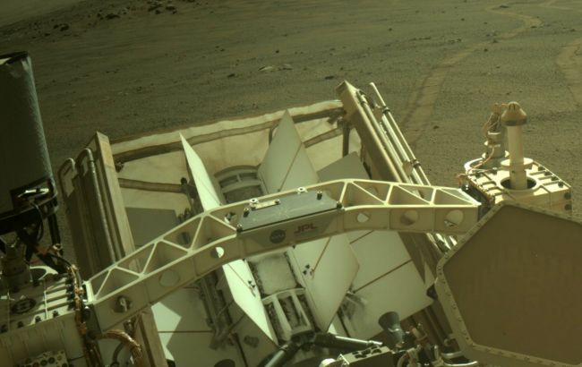 Марсоход NASA заметил мусор на Красной планете: как он туда попал
