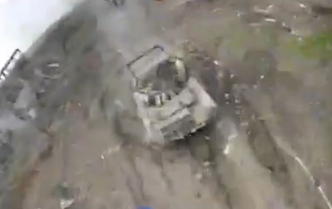 Військові показали, як працюють бойові дрони з вибуховими посланнями окупантам