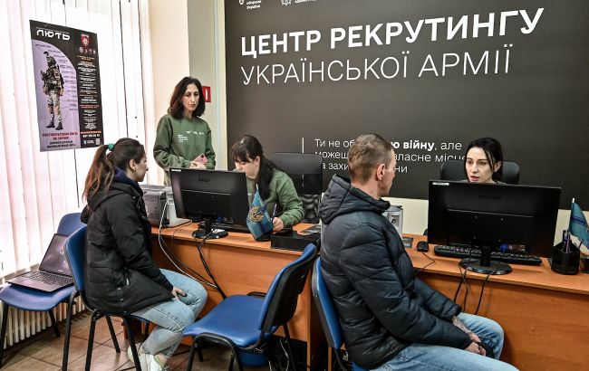 Без повісток: Міноборони відкриє 27 центрів рекрутингу в обласних центрах