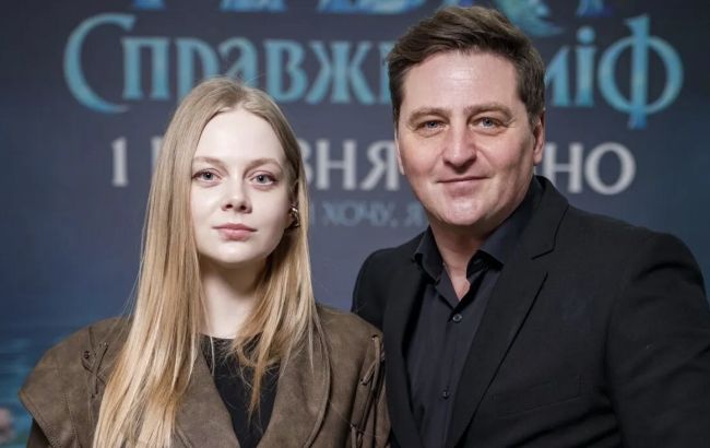 "Мені це заважає": В'ячеслав Довженко про роботу з коханою, нові зйомки та сина в Парижі