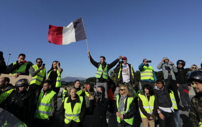 Количество пострадавших в ходе протестов во Франции возросло до 528 человек