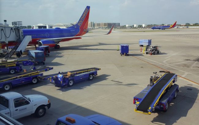 В аэропорту Чикаго взорвалась сумка во время погрузки багажа на самолет