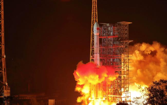 Китай запустил миссию на Луну