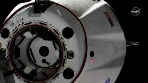 Корабль Crew Dragon отстыковался от МКС