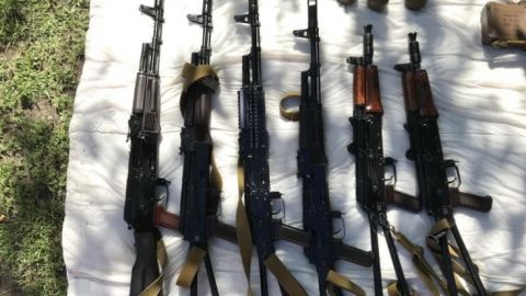 В Луганской обл. правоохранители изъяли арсенал оружия и взрывчатки