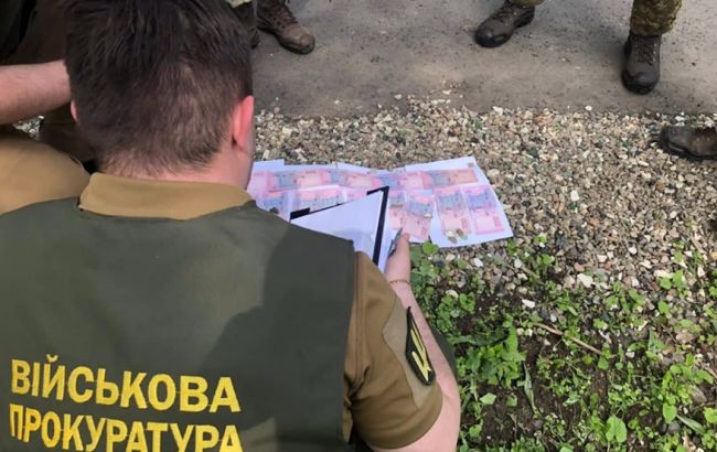 В Донецкой обл. на взятке задержали командира роты