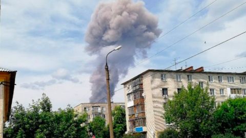 Число пострадавших от взрыва на заводе в РФ приближается к 40