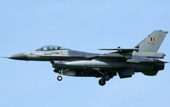 В Бельгии на авиабазе взорвался истребитель F-16