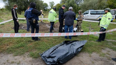 Оккупанты в Балаклее пытали местных жителей. Полицейские обнаружили места