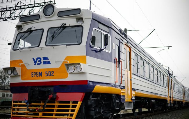 У Києві з 27 жовтня запускають додаткові рейси кільцевої електрички: розклад