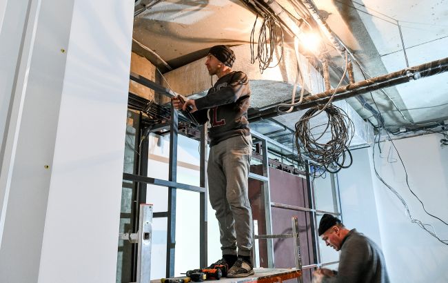 Всех потребителей Житомирской области подключили к электричеству, но предупредили о графиках