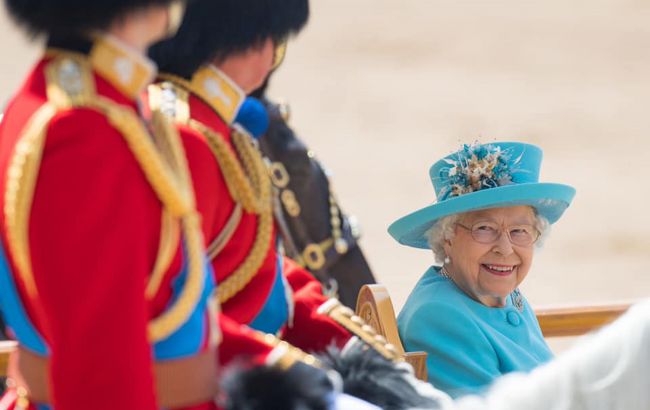 Королівська сім'я відповіла на резонансне інтерв'ю Меган Маркл і принца Гаррі: офіційна заява