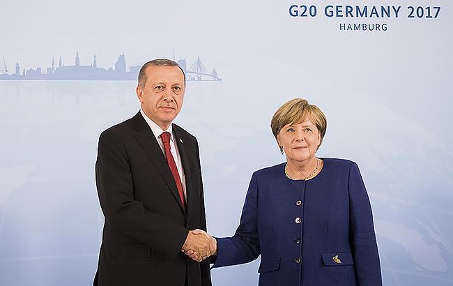 Меркель и Эрдоган обсудили ситуацию в Сирии