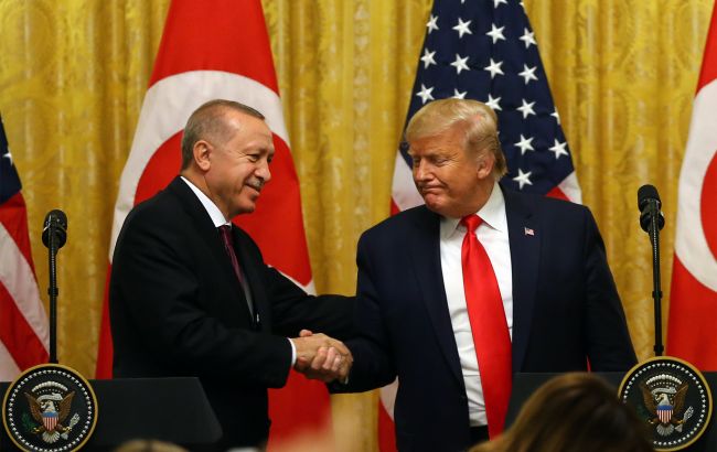 Трамп анонсировал отмену санкций США против Турции